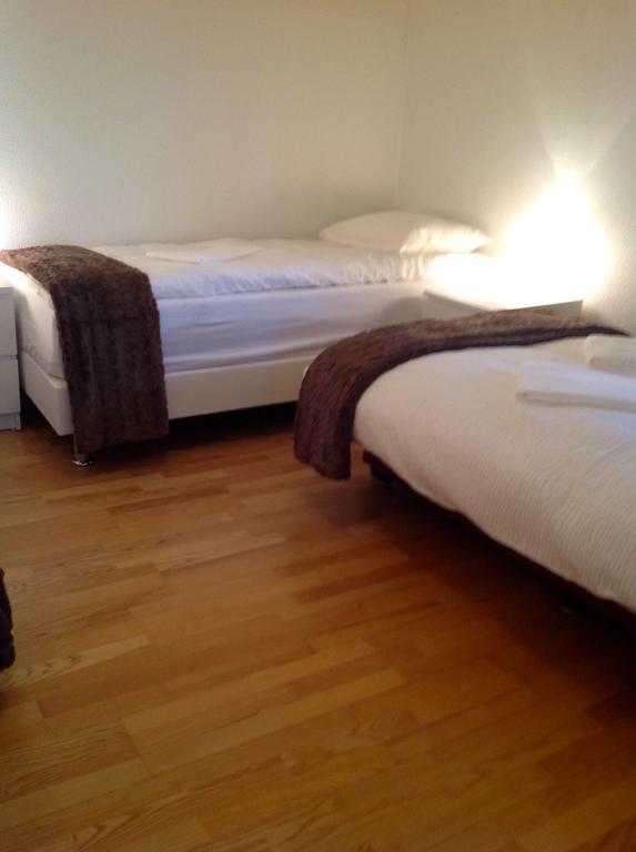 Solheimar Apartment Húsavík Стая снимка